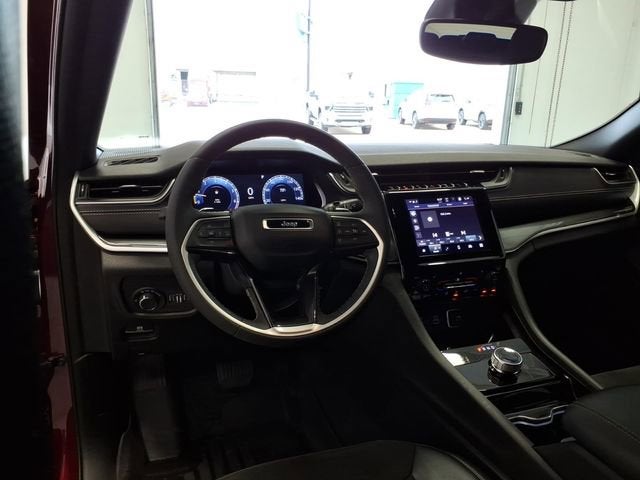 2023 Jeep Grand Cherokee L Altitude 4x2