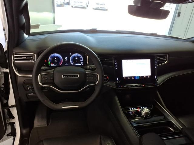 2024 Jeep Wagoneer L BASE