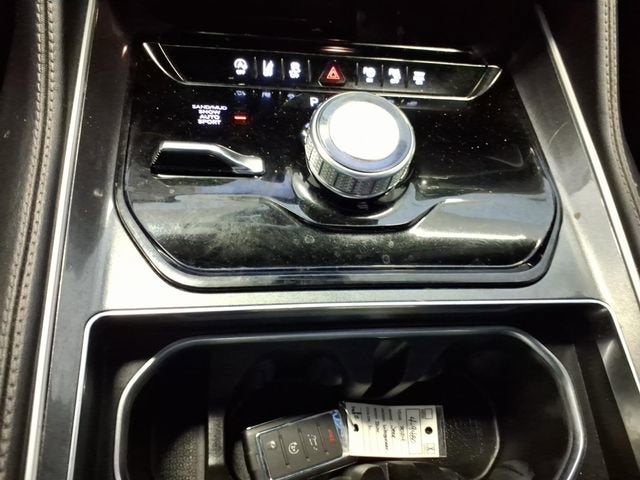 2024 Jeep Wagoneer L BASE