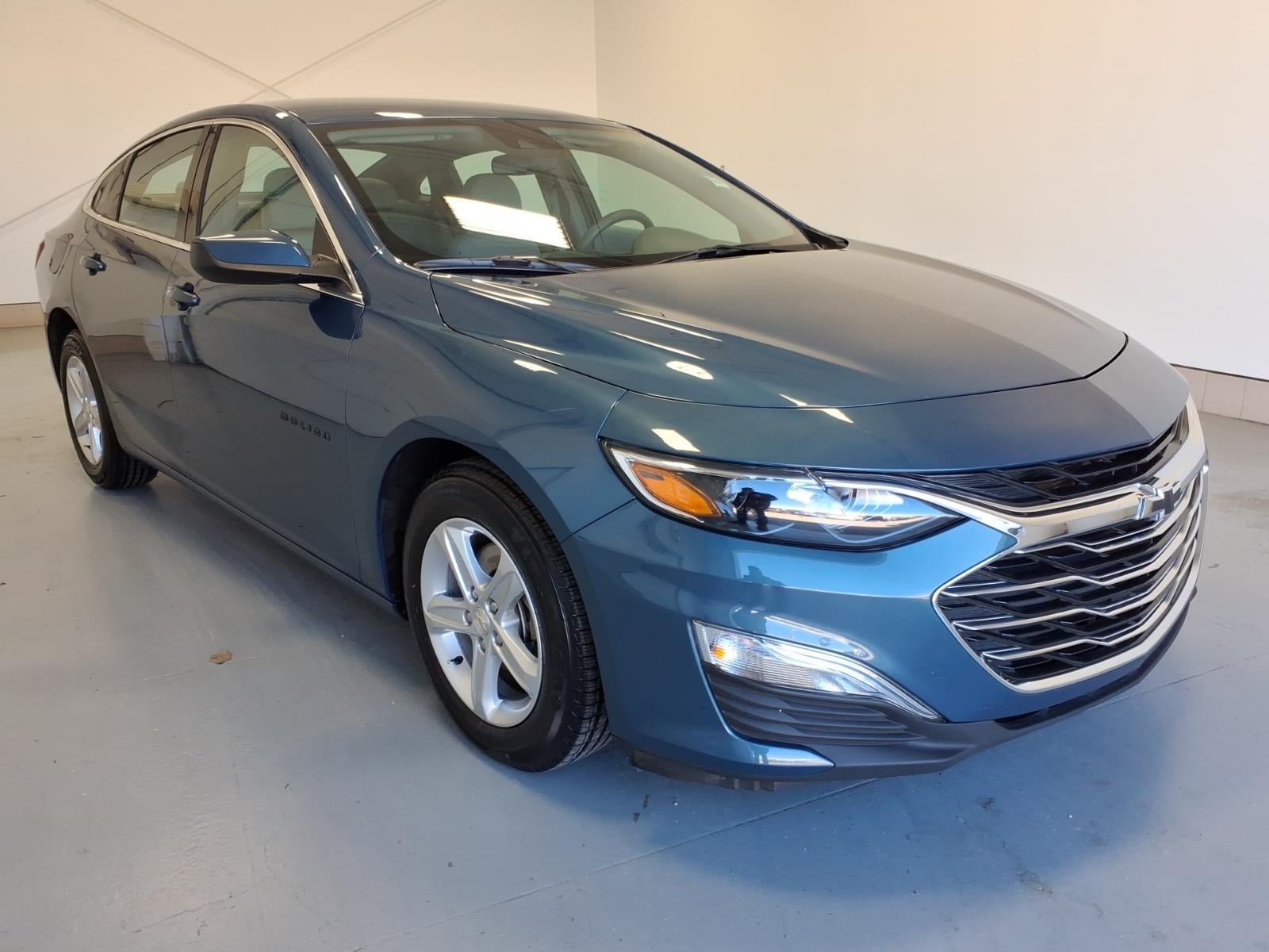 2025 Chevrolet Malibu LS