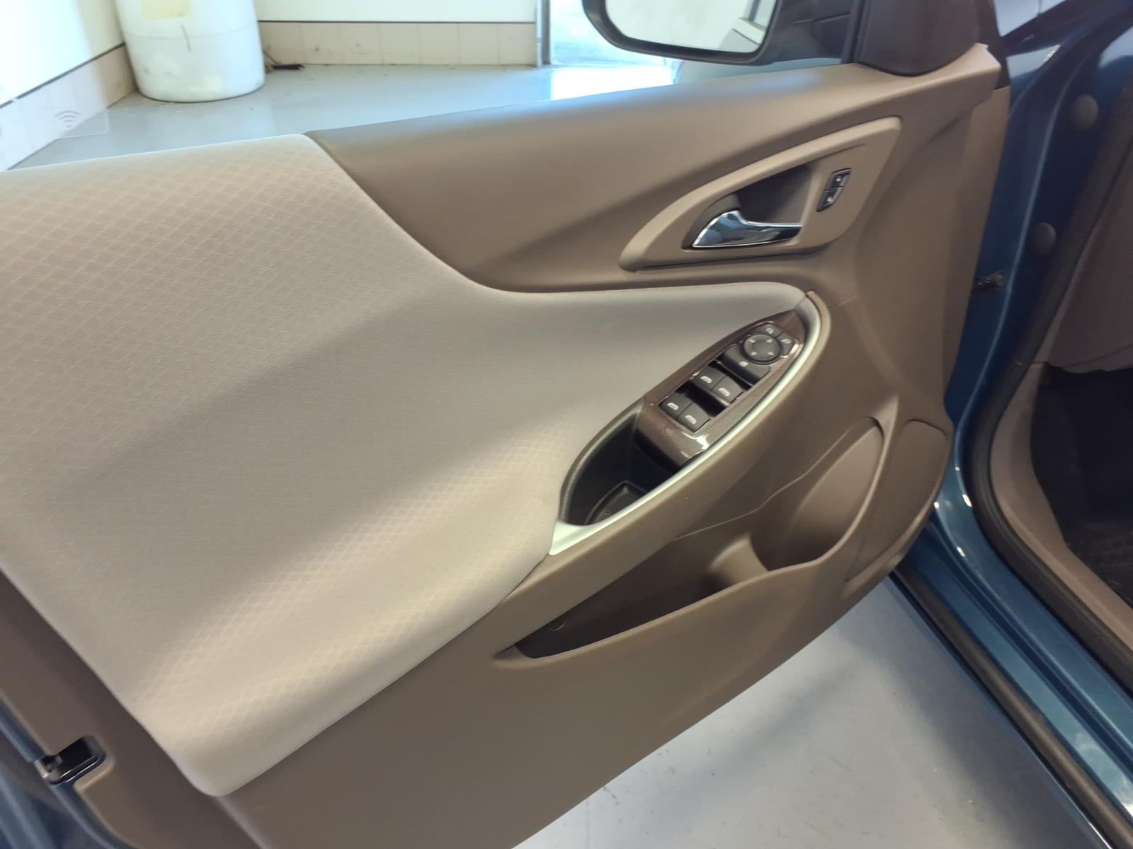 2025 Chevrolet Malibu LS