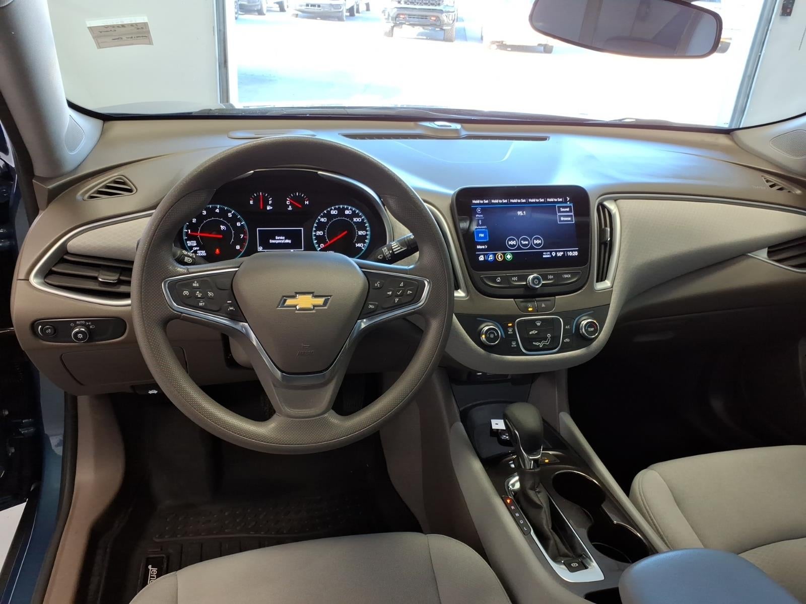 2025 Chevrolet Malibu LS