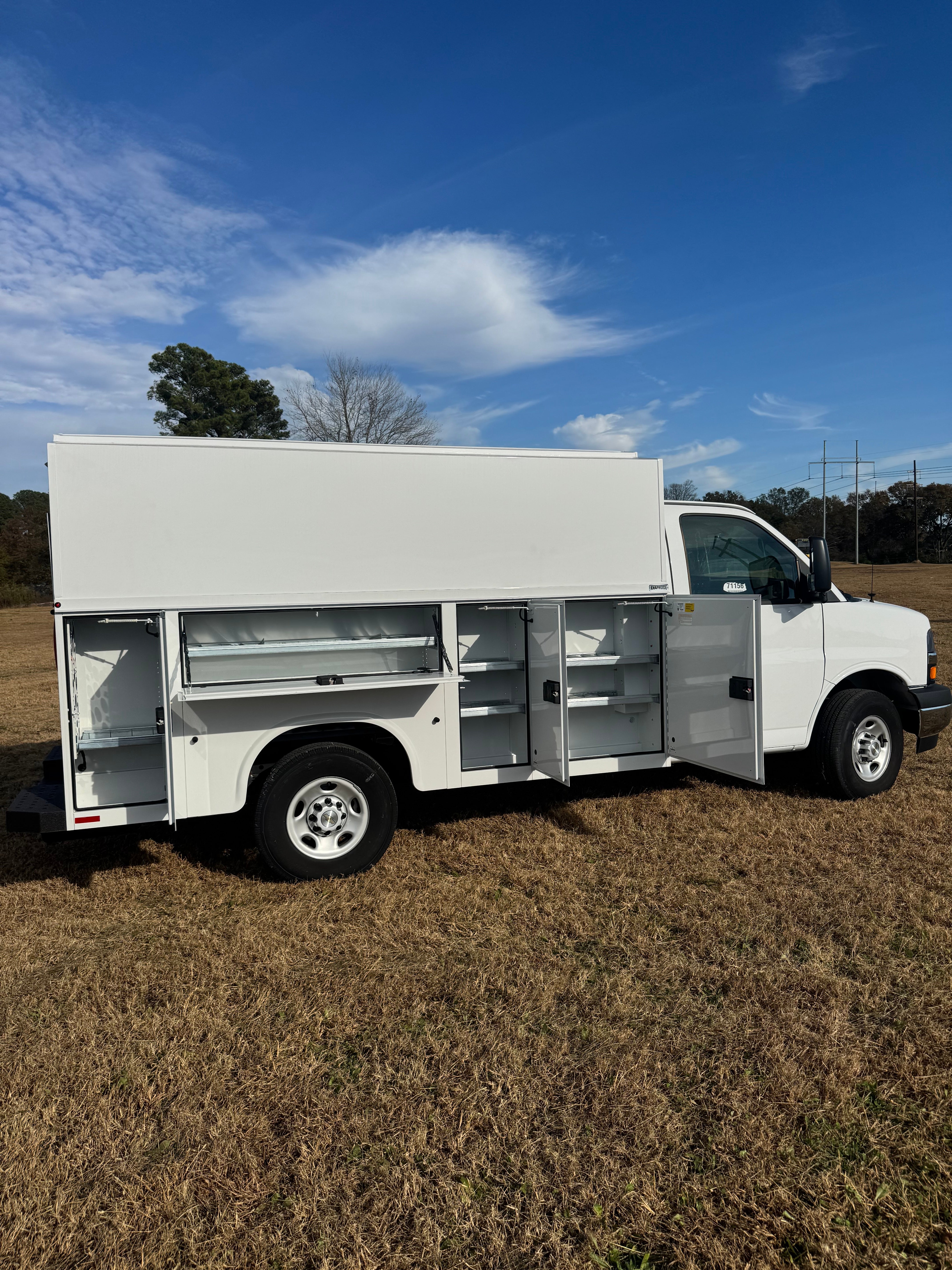 2025 Chevrolet Express Cutaway 3500 1WT