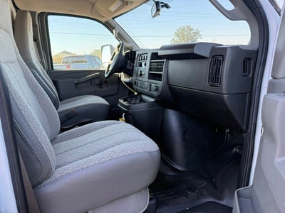 2025 Chevrolet Express Cutaway 3500 1WT