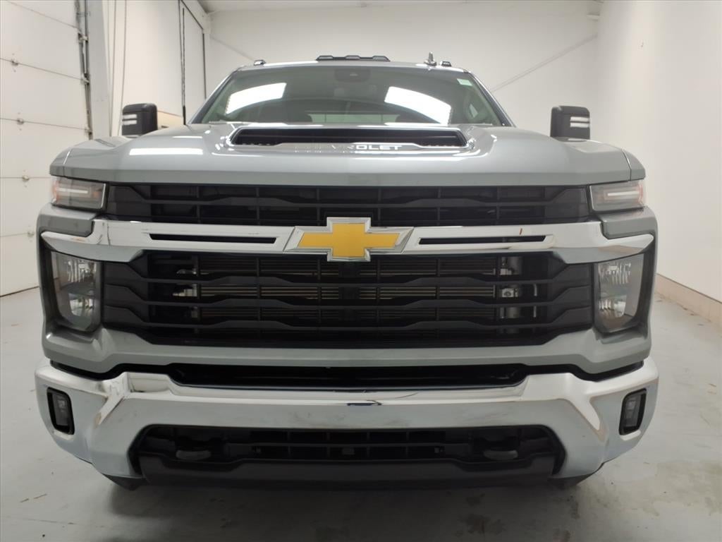 2025 Chevrolet Silverado 3500 HD Chassis Cab LT