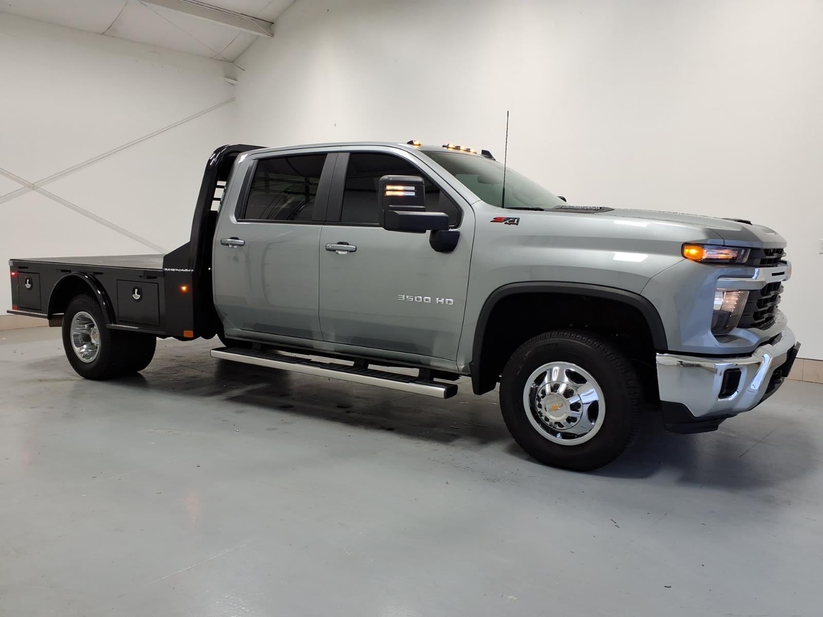2025 Chevrolet Silverado 3500 HD Chassis Cab LT