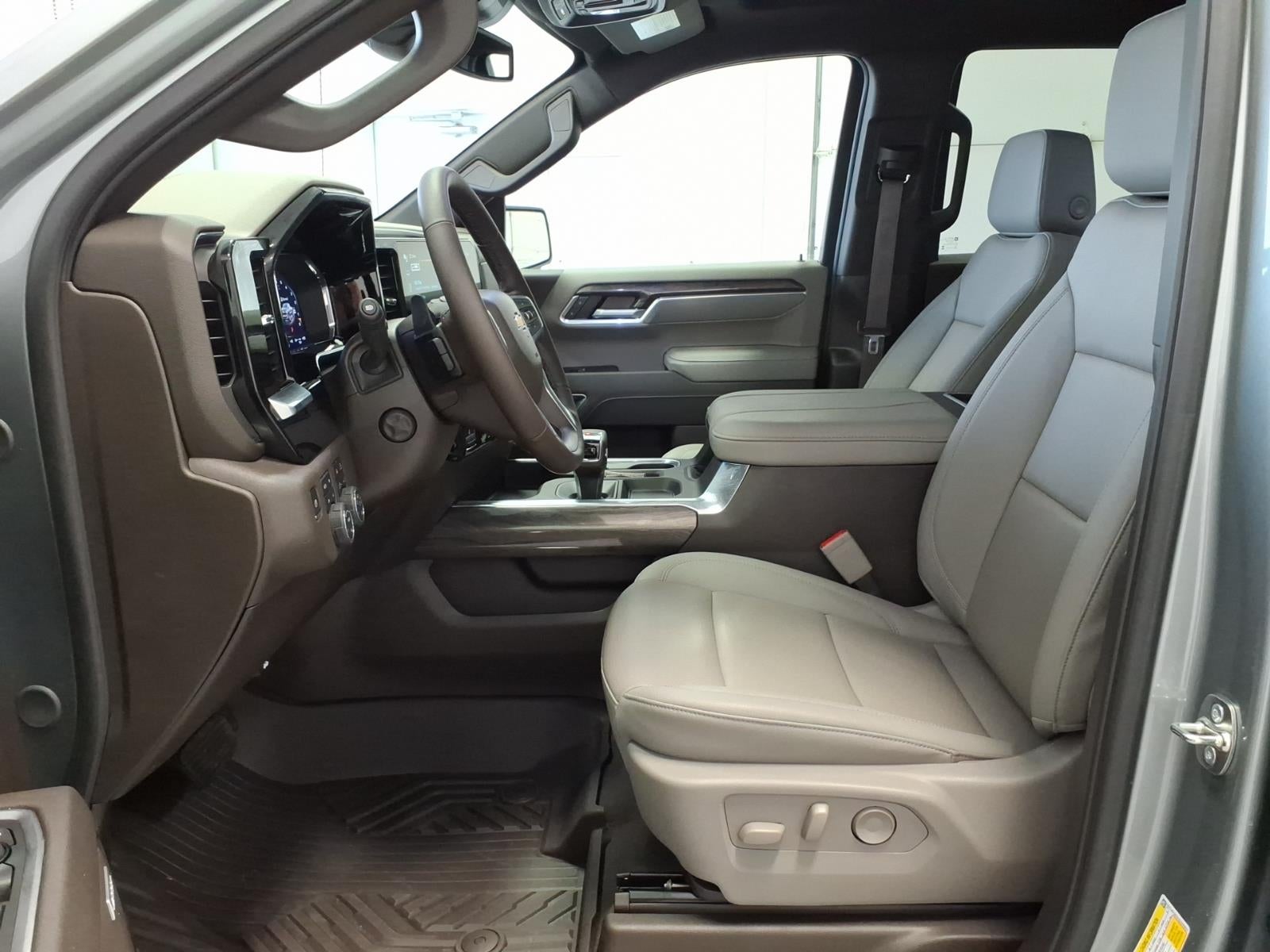 2025 Chevrolet Silverado 1500 LTZ