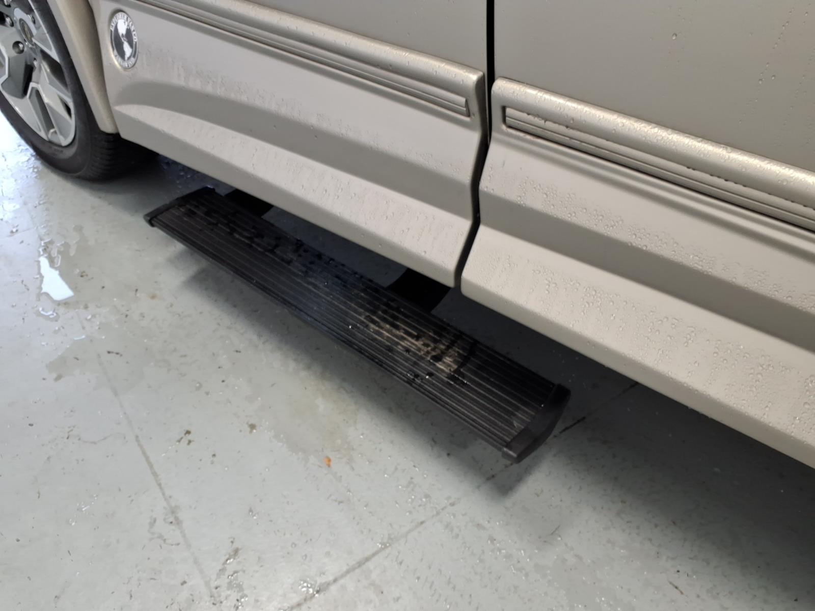 2024 Chevrolet Express 2500 Eplorer