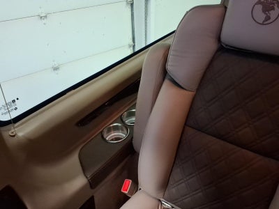 2024 Chevrolet Express 2500 Eplorer