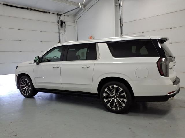 2025 Chevrolet Suburban High Country