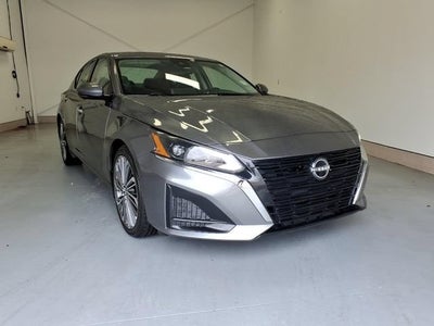 2024 Nissan Altima SL FWD