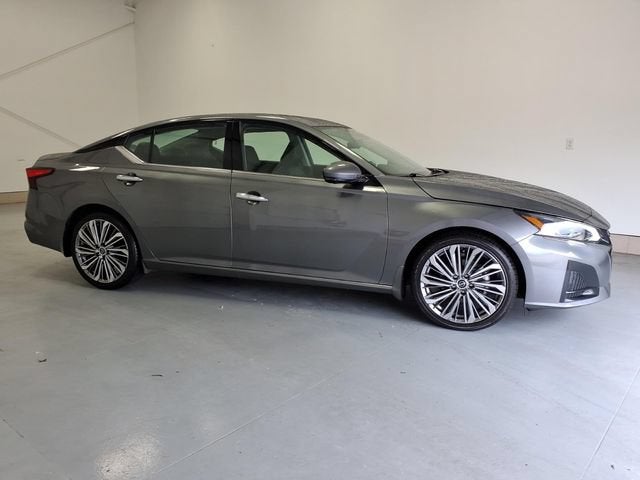 2024 Nissan Altima SL FWD