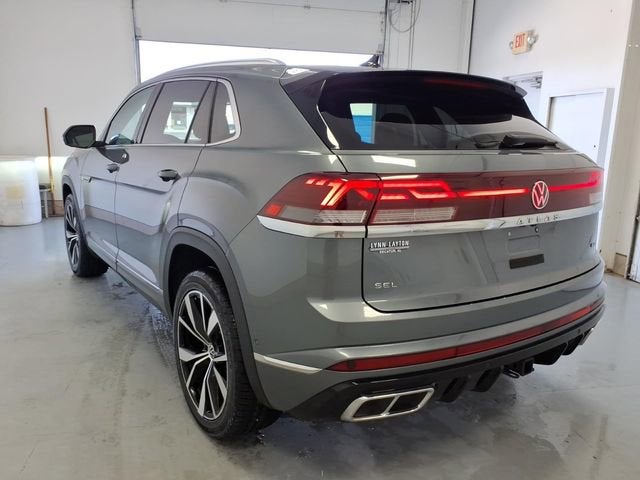 2024 Volkswagen Atlas Cross Sport 2.0T SEL Premium R-Line