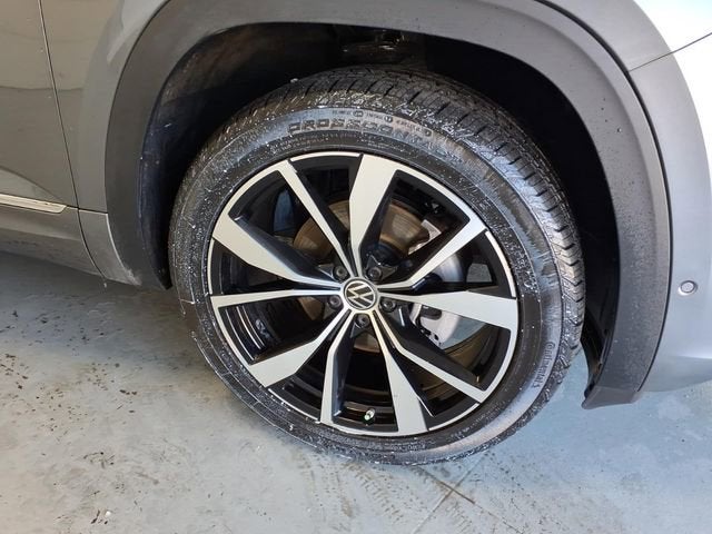 2024 Volkswagen Atlas Cross Sport 2.0T SEL Premium R-Line