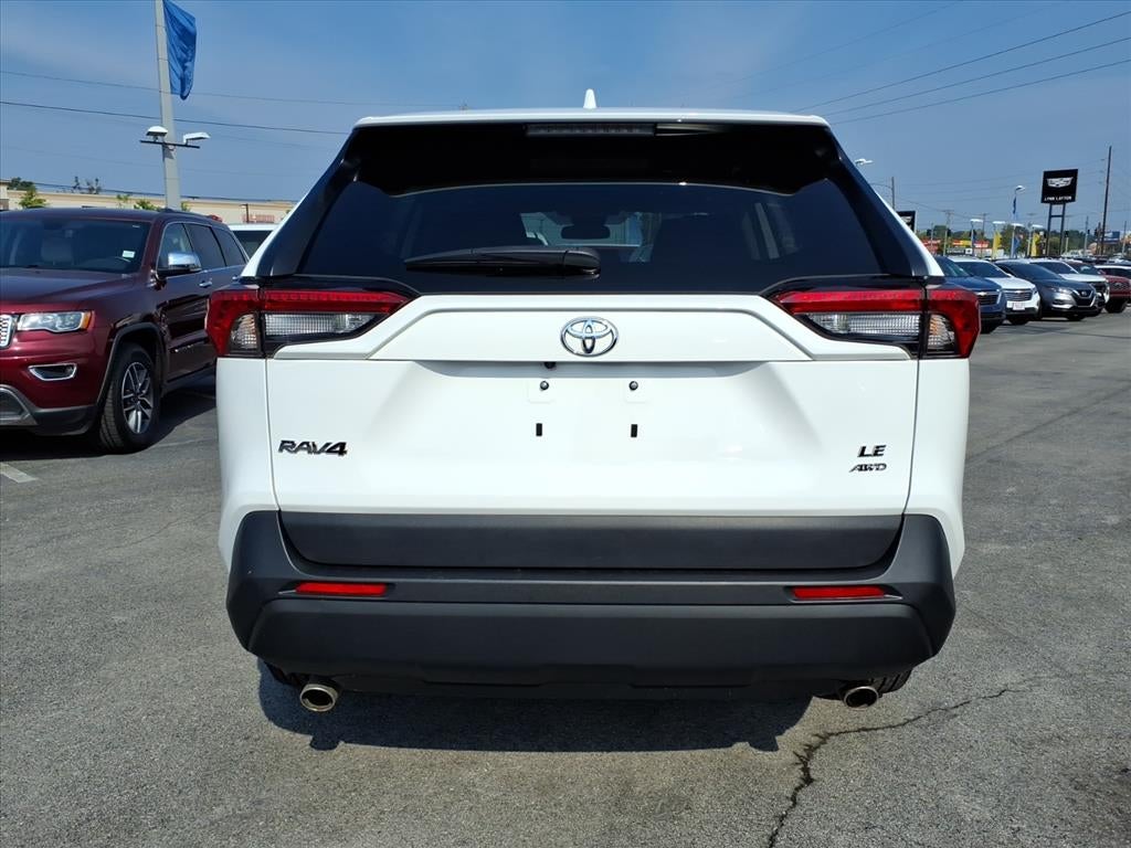 2024 Toyota RAV4 LE