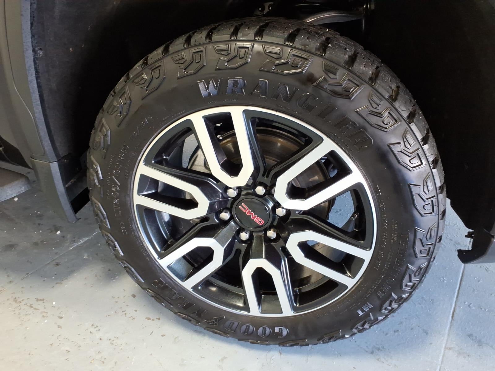 2024 GMC Sierra 1500 AT4