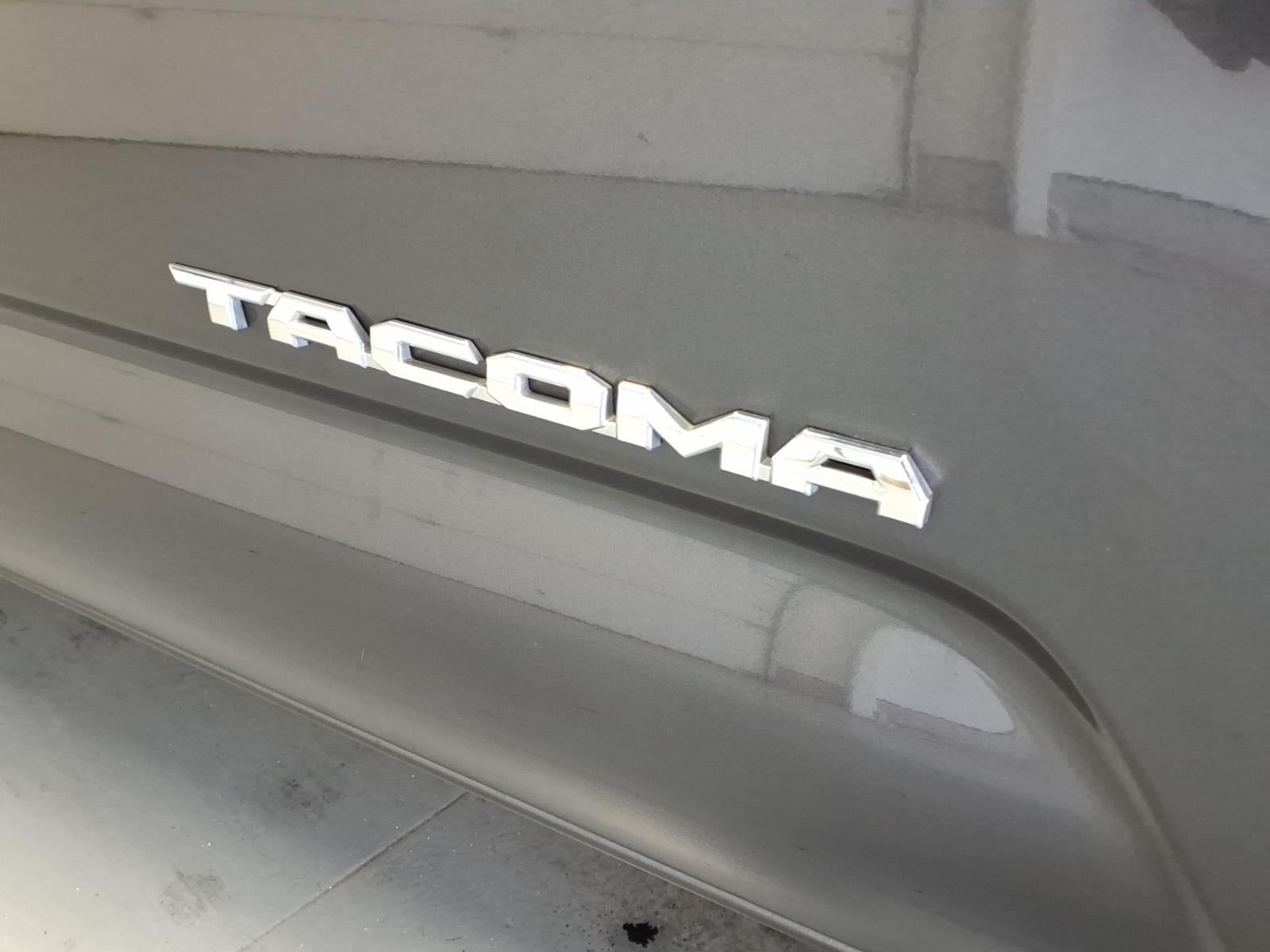 2022 Toyota Tacoma 4WD SR