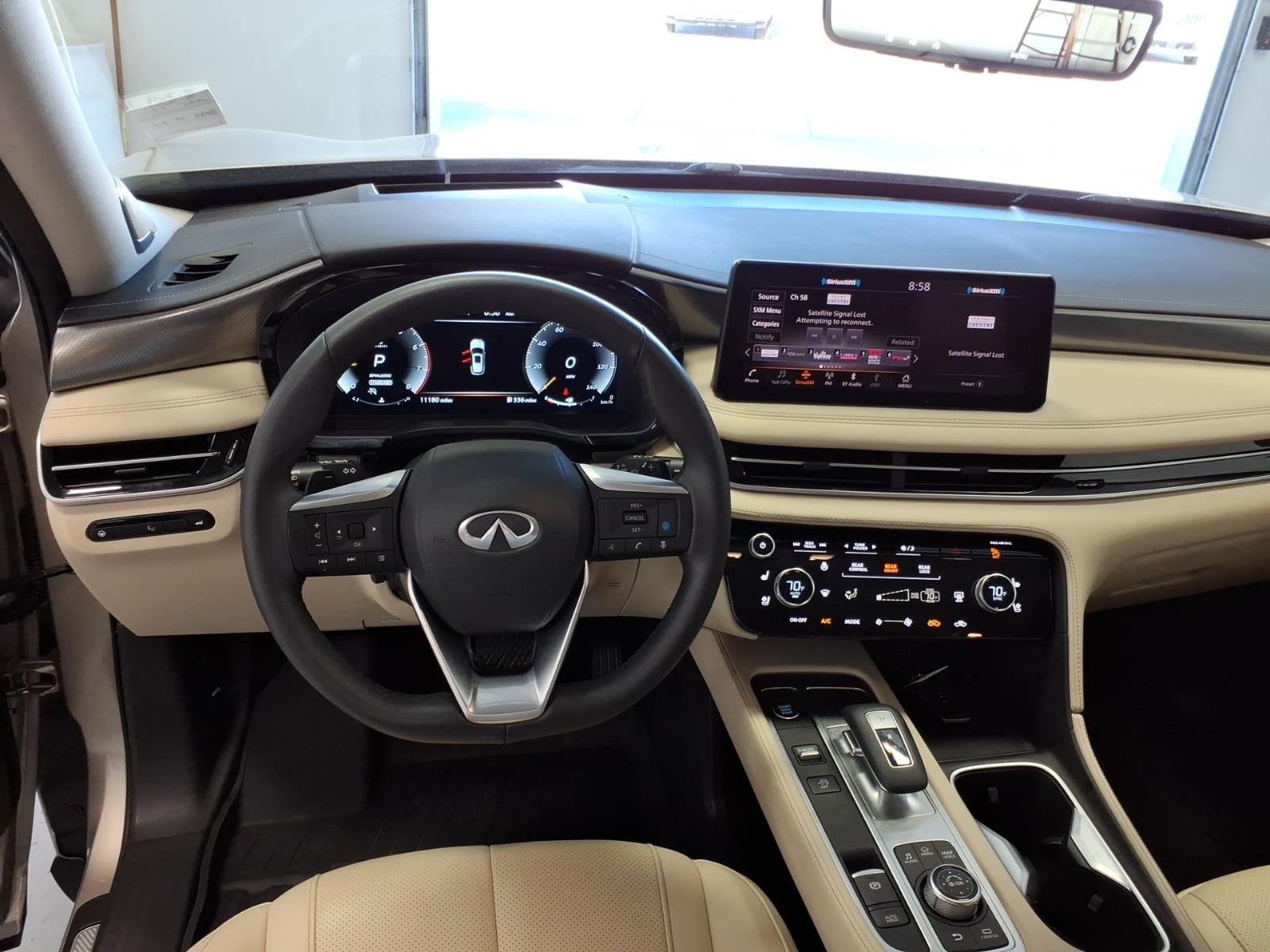 2025 INFINITI QX60 LUXE