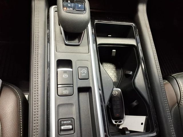 2024 Nissan Pathfinder Platinum FWD