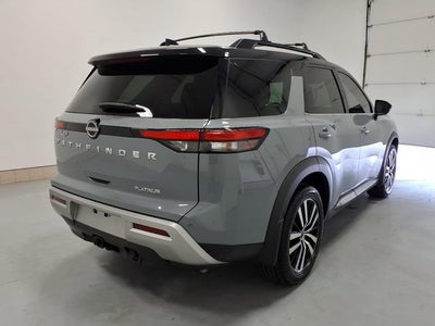 2024 Nissan Pathfinder Platinum FWD