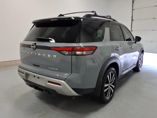 2024 Nissan Pathfinder Platinum FWD