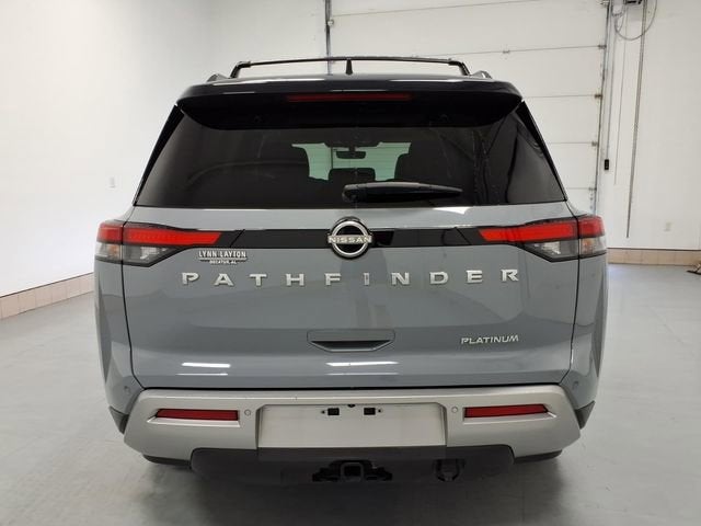 2024 Nissan Pathfinder Platinum FWD