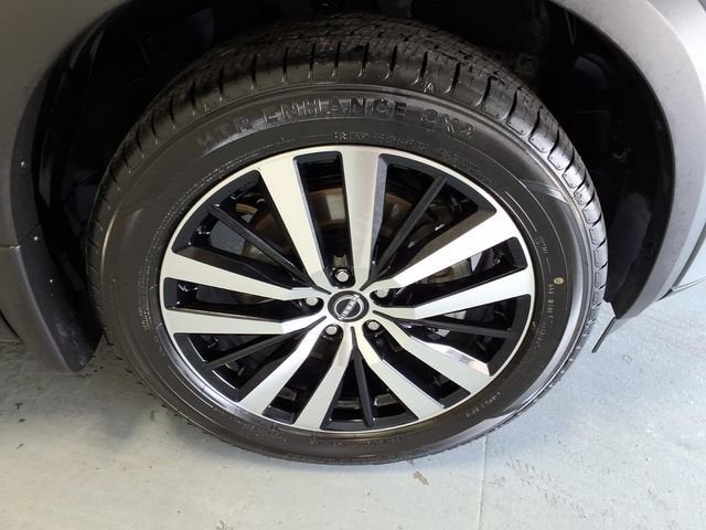 2024 Nissan Pathfinder Platinum FWD