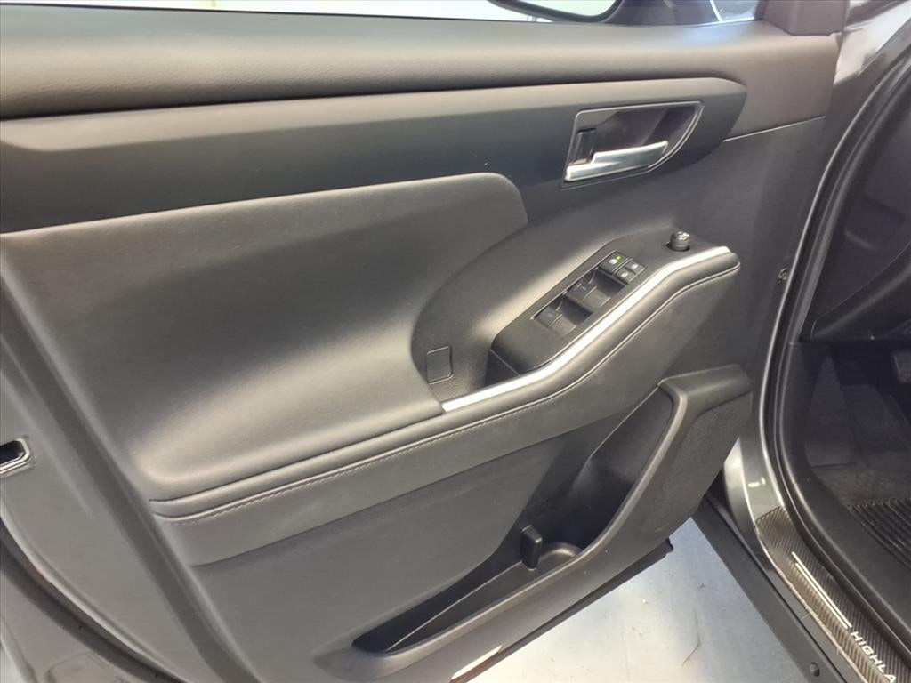 2020 Toyota Highlander Hybrid XLE