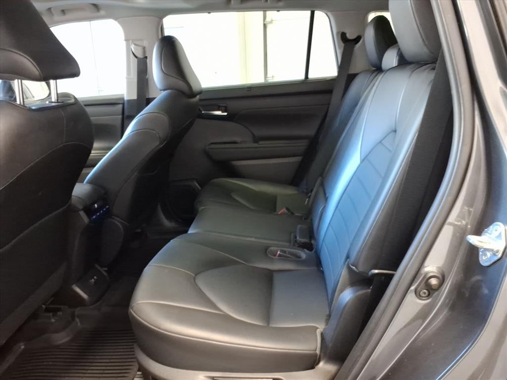 2020 Toyota Highlander Hybrid XLE