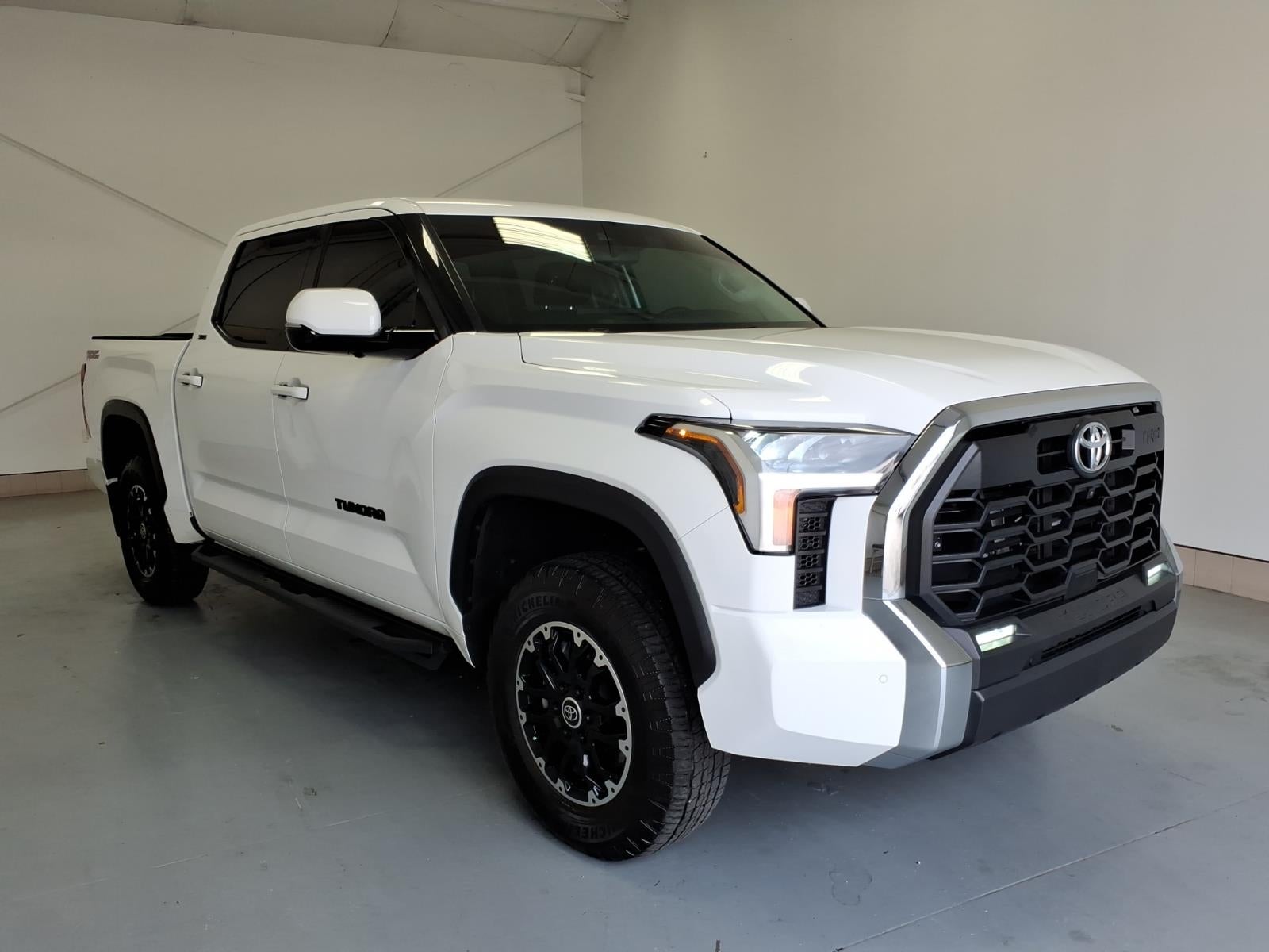 2022 Toyota Tundra 2WD SR5