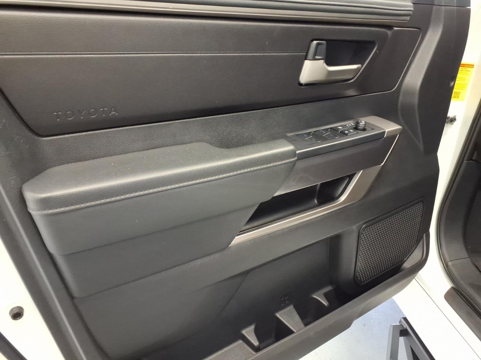 2022 Toyota Tundra 2WD SR5