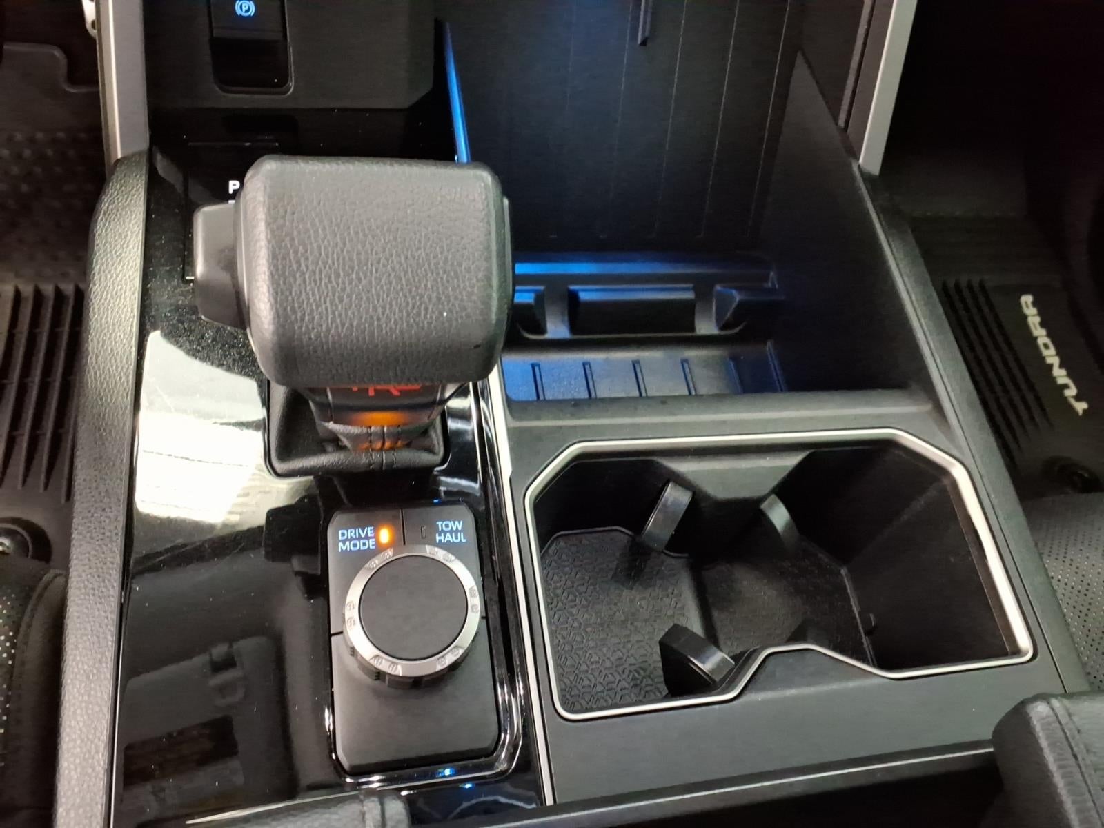 2022 Toyota Tundra 2WD SR5