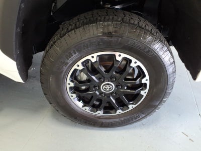 2022 Toyota Tundra 2WD SR5