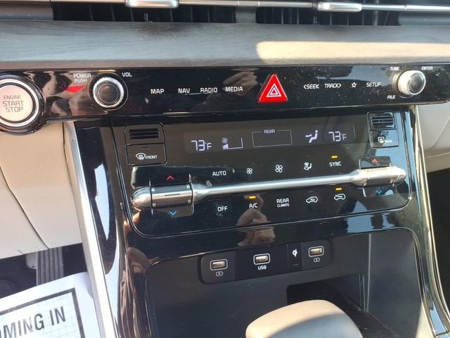 2024 Kia Carnival EX